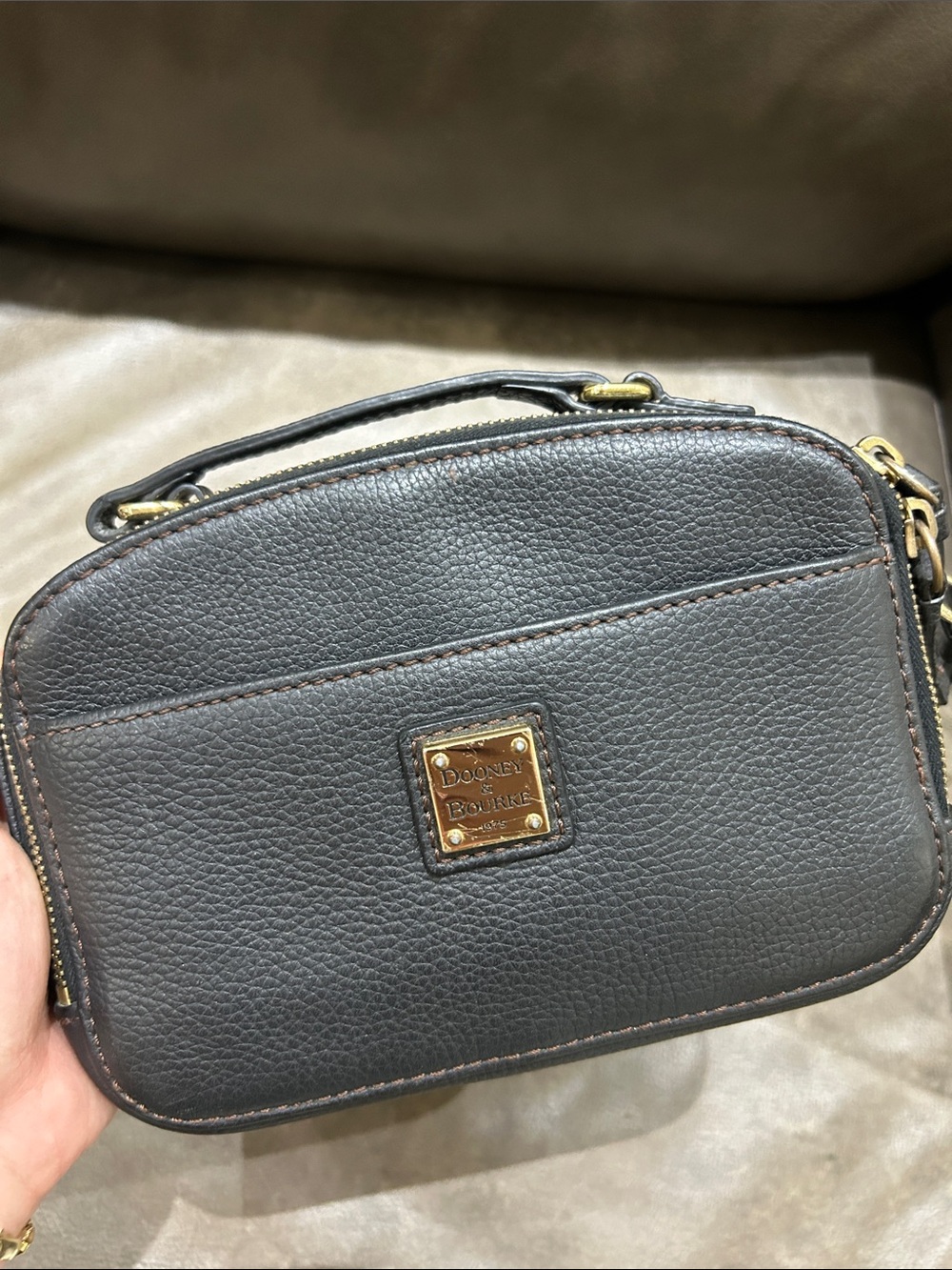 Dooney & Bourke Black Pebbled Leather Camera Crossbody with Gold Hardware - Picture 2 of 9